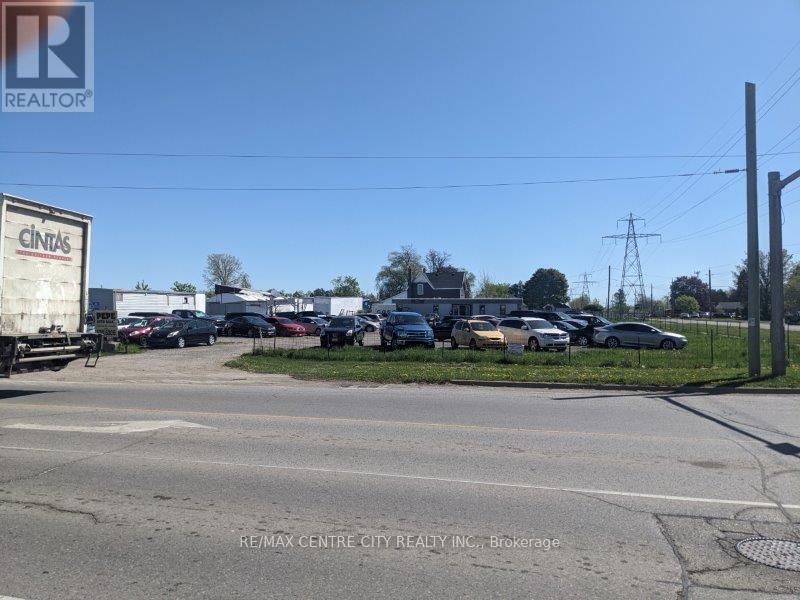 90 CLARKE ROAD, London East (East Q)