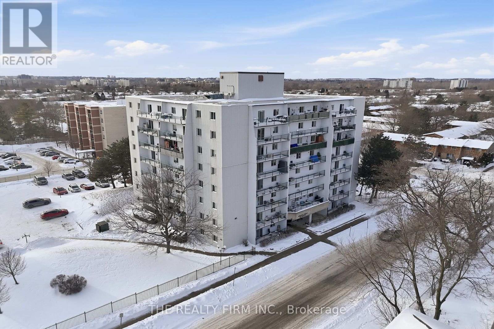 805 - 986 HURON STREET, London East (East A)