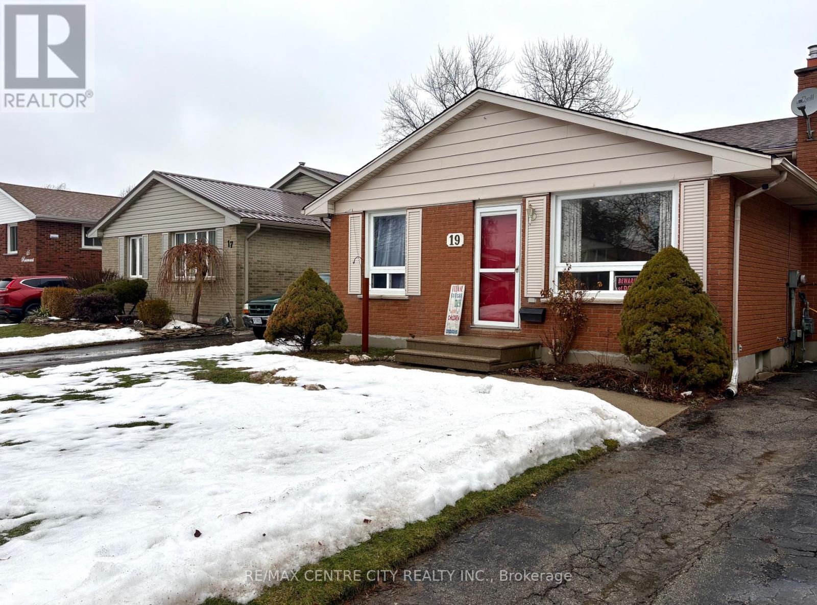 19 ROSEMOUNT CRESCENT, St. Thomas