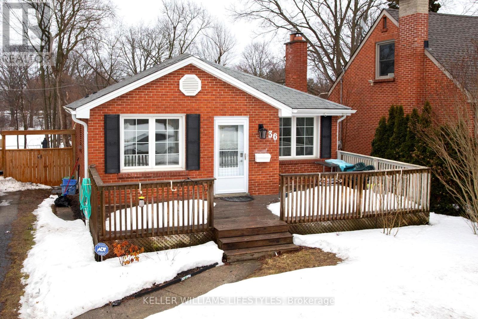 36 GRAYDON STREET, London East (East N)