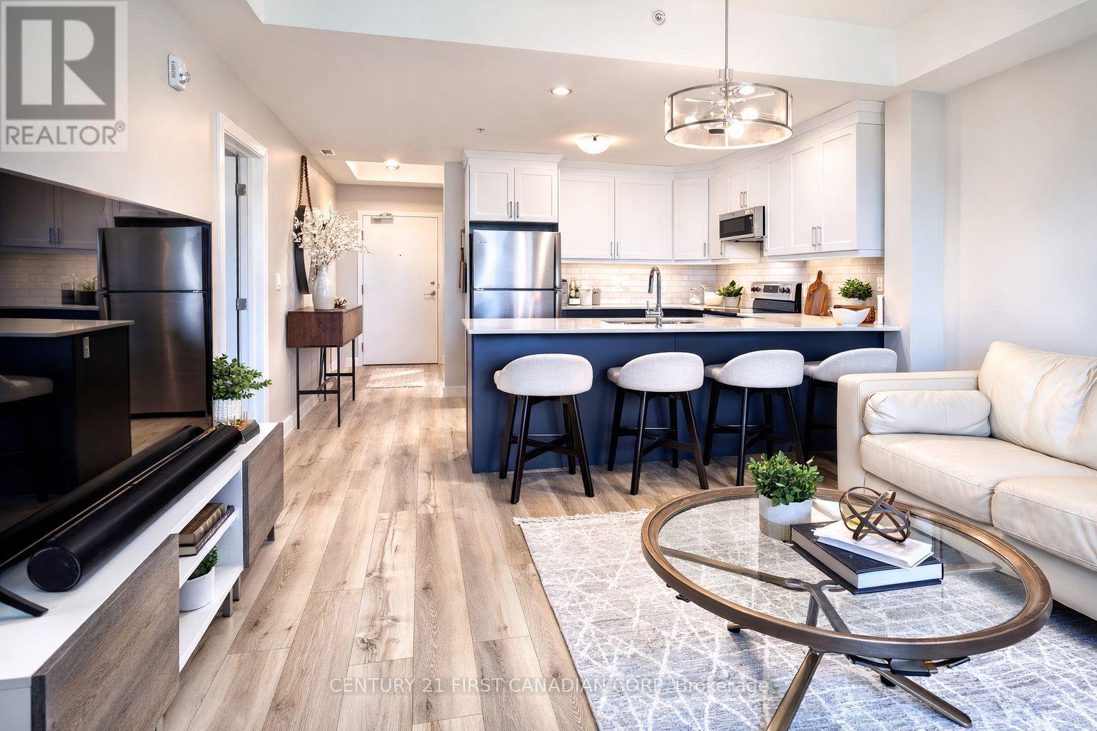 403 - 100 THE PROMENADE, Central Elgin