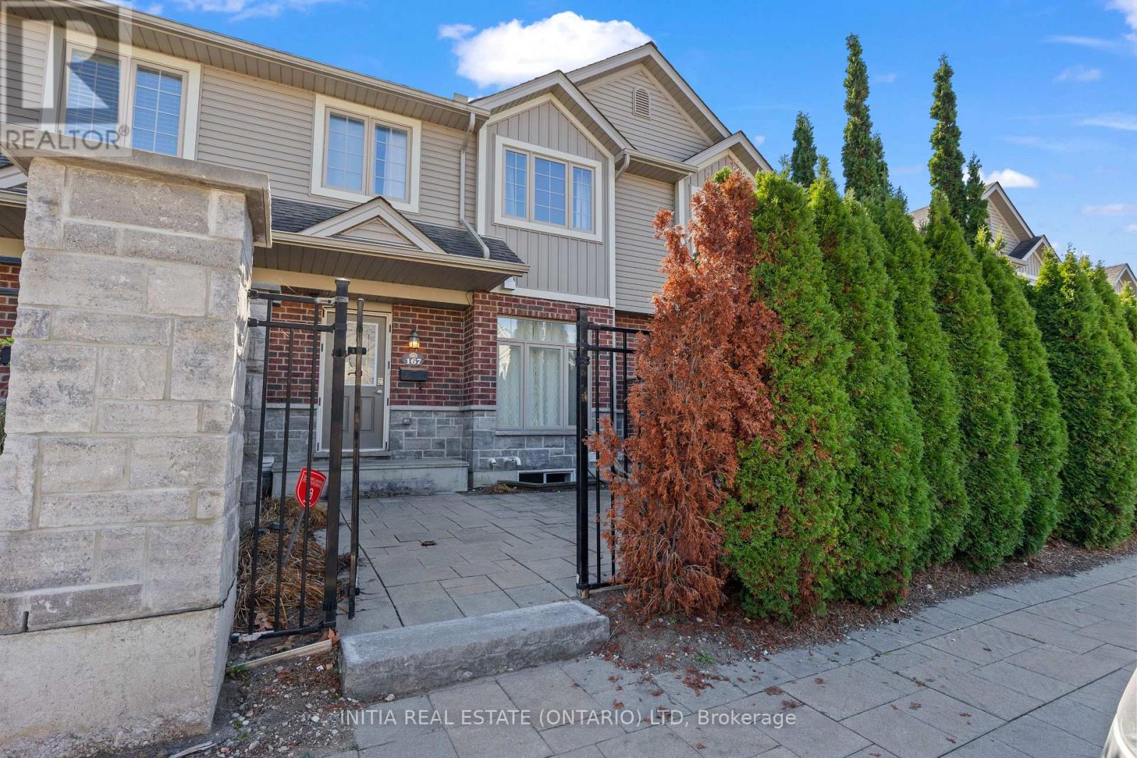 167 - 1010 FANSHAWE PARK ROAD E, London North (North C)