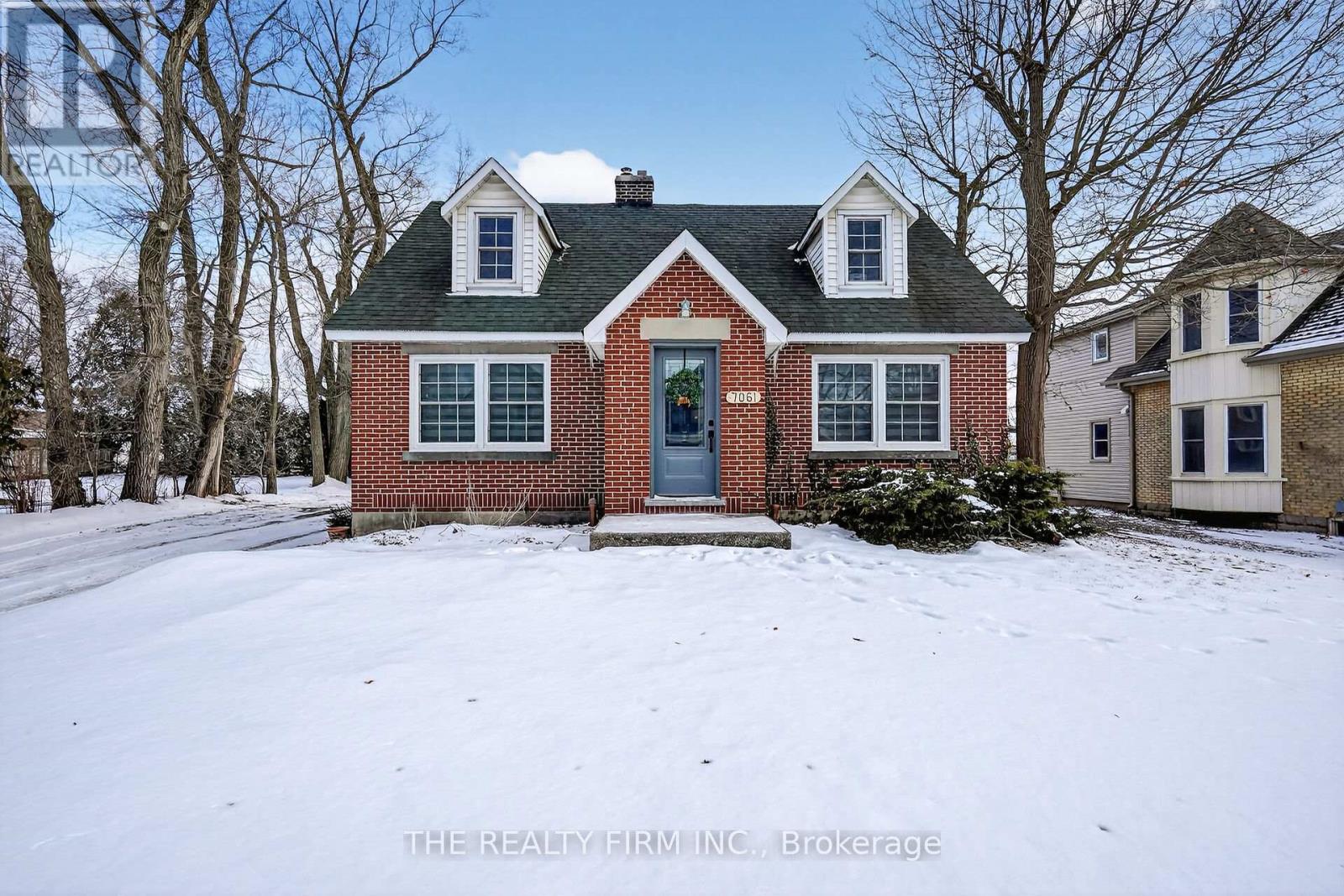 7061 LONGWOODS ROAD, London South (South MM)