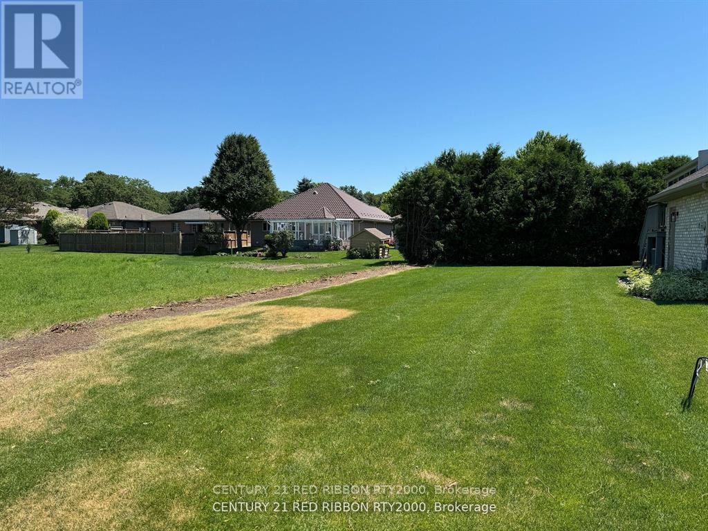 483 TANYA STREET, Strathroy-Caradoc (NE)