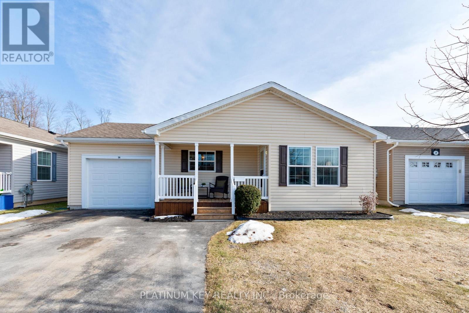 16 LINDSAY DRIVE, Strathroy-Caradoc (SE)