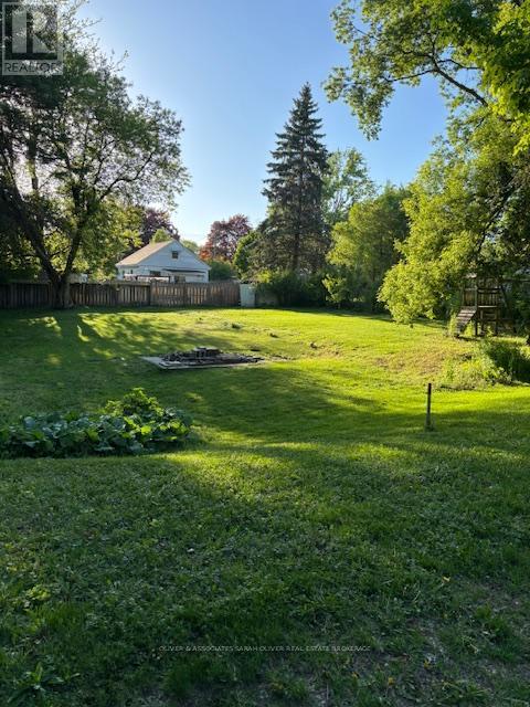 2 ELLSWORTH CLOSE, London East (East O)