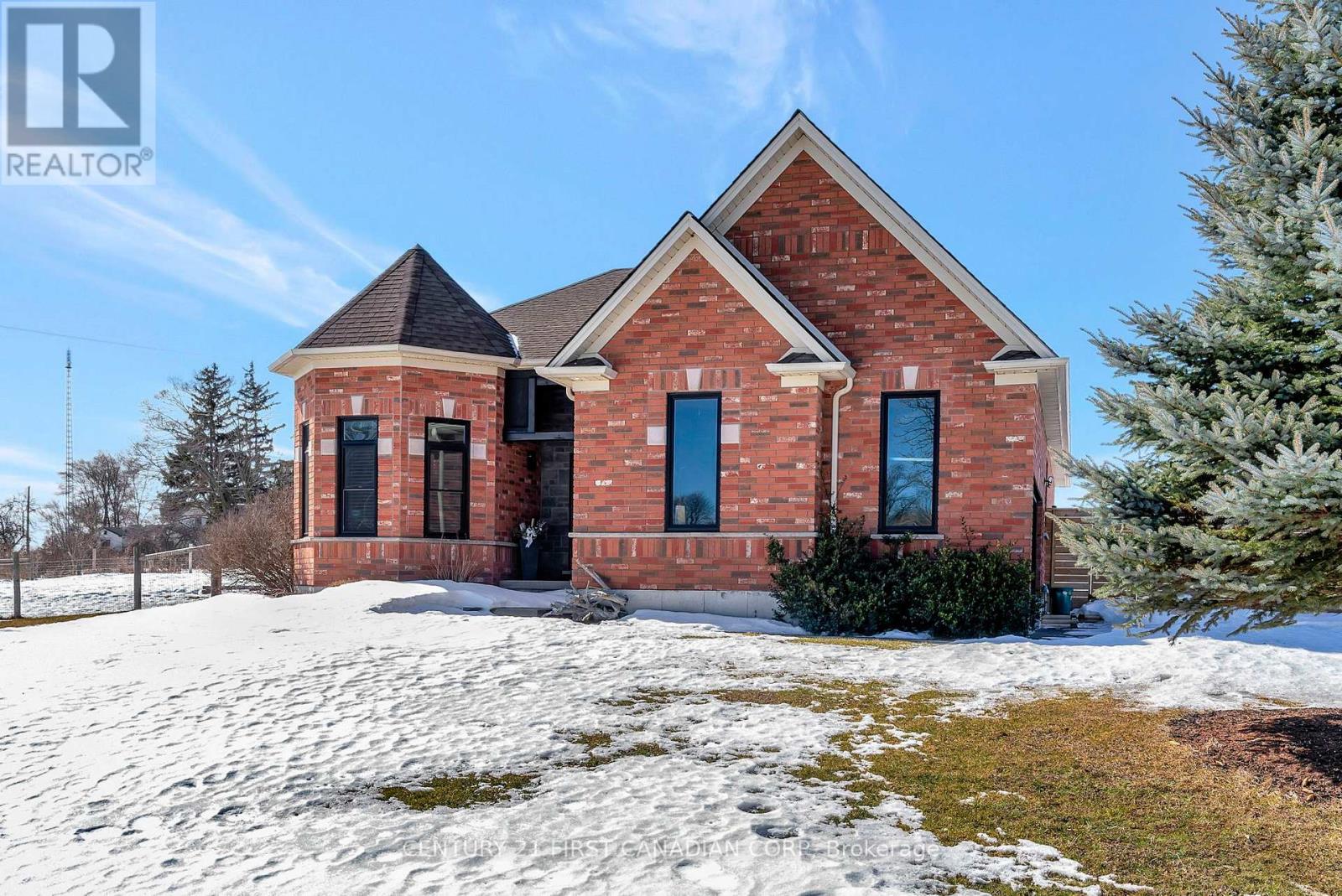 5 FALKLAND ROAD, Brant (Paris)