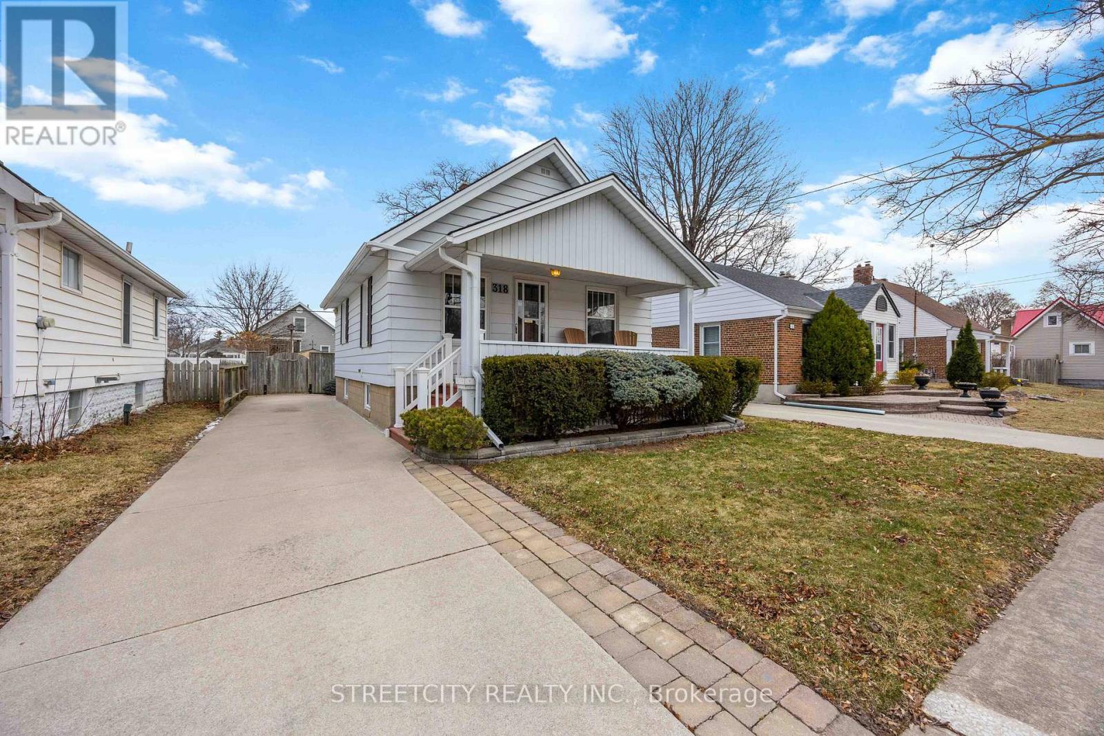 318 COBDEN STREET, Sarnia