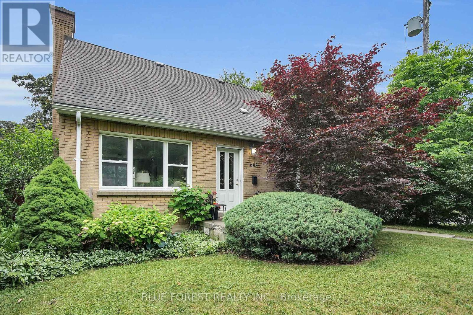 685 STRATHMEYER STREET, London East (East C)