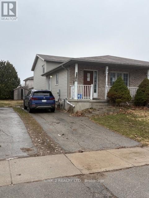 393 FLEMING DRIVE, London East (East D)