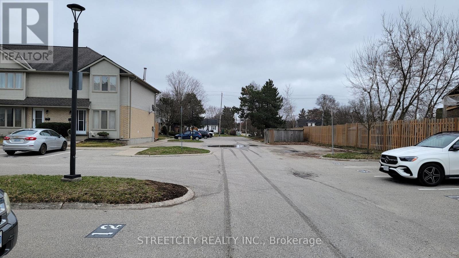 17 - 1138 KIPPS LANE, London East (East A)