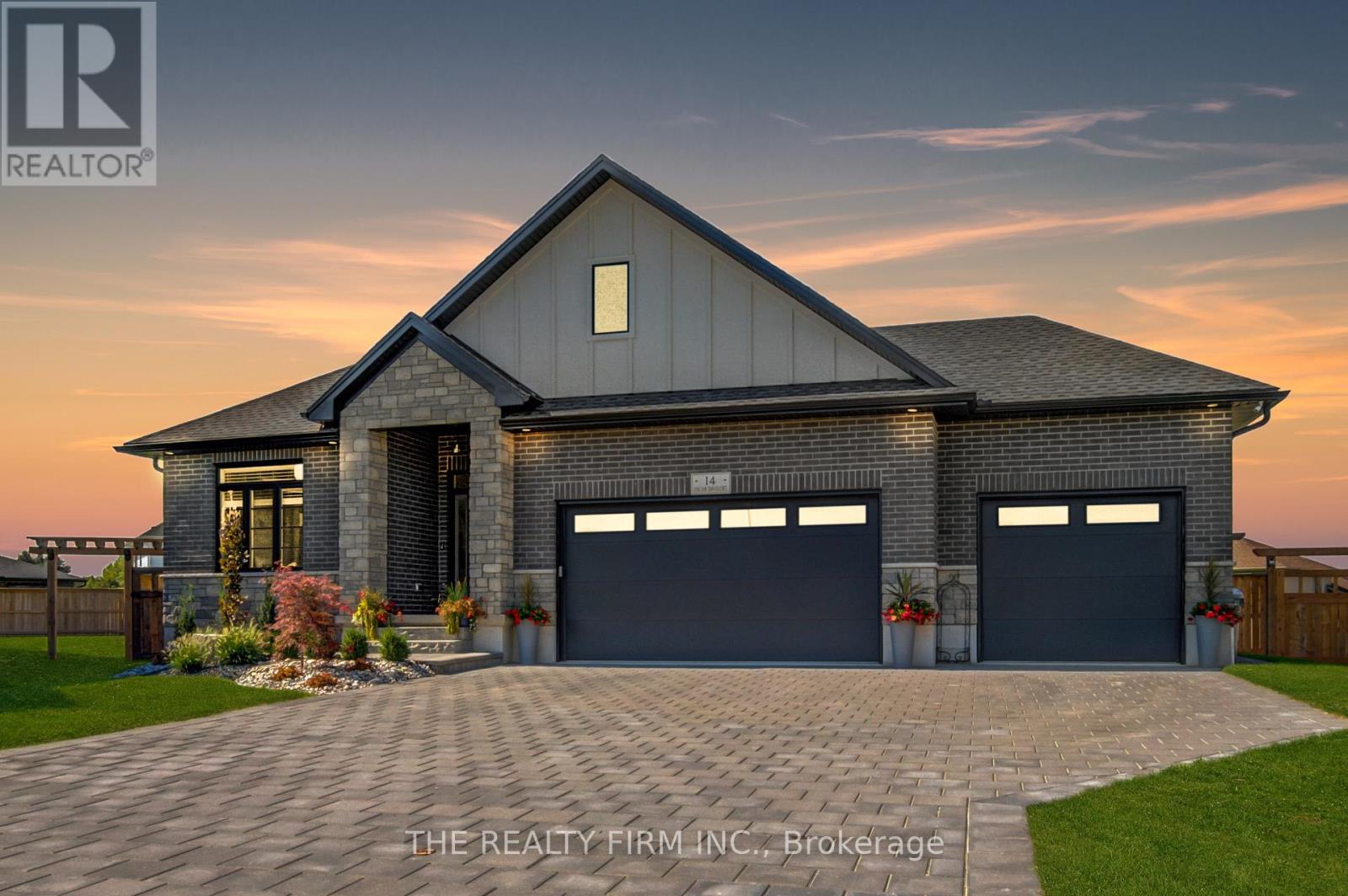 283 ELIZABETH STREET, Southwest Middlesex (Glencoe)