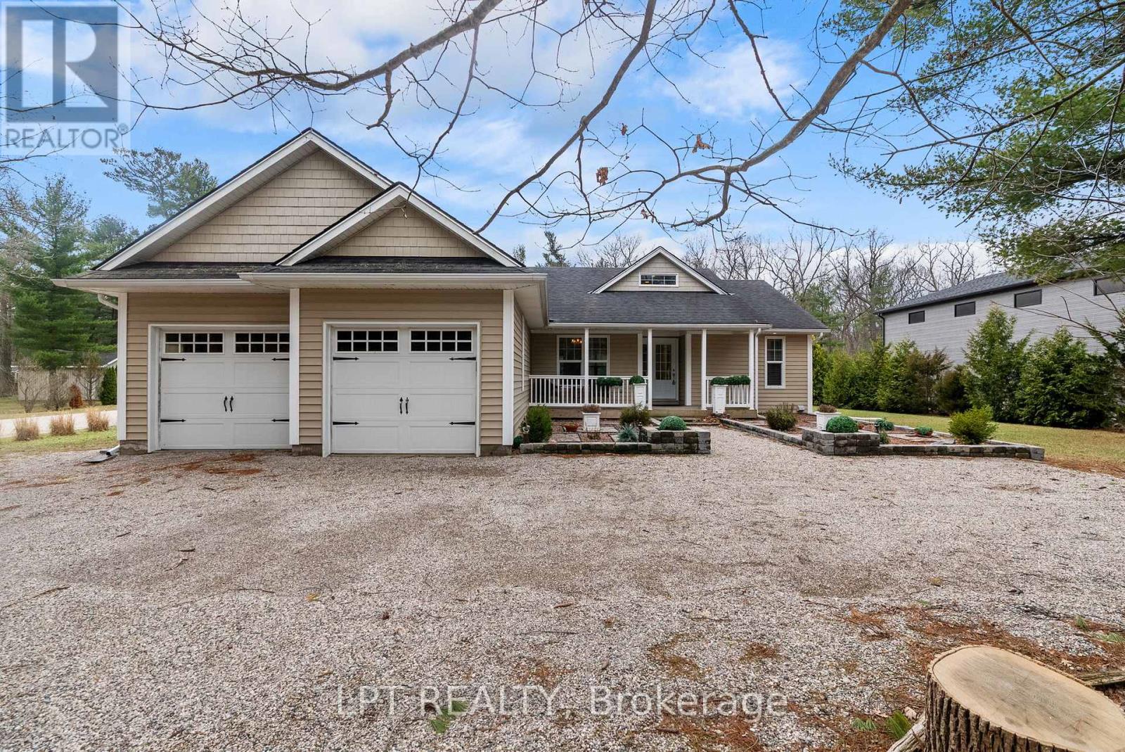 10023 JENNA ROAD, Lambton Shores (Grand Bend)