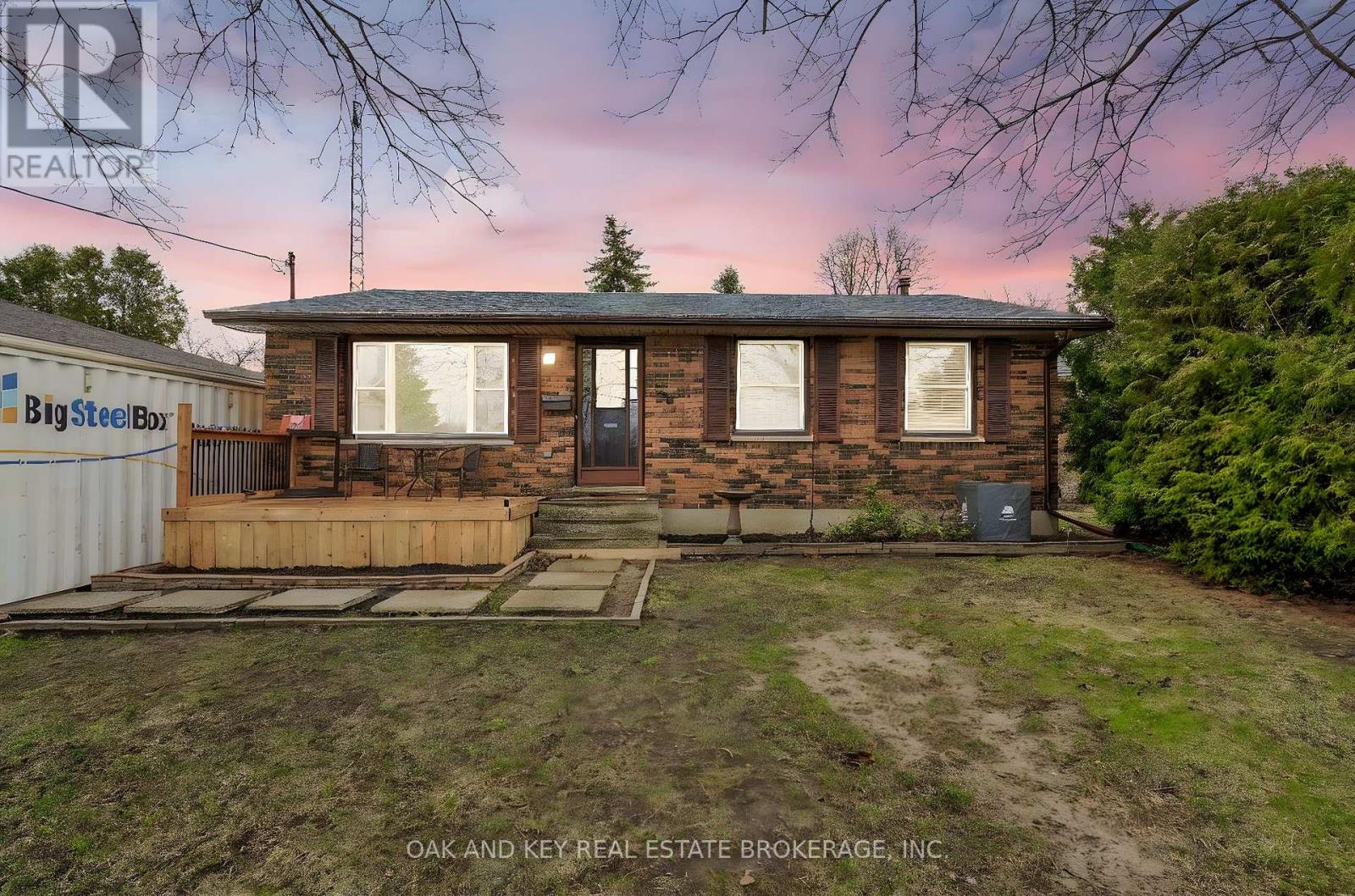 26 SINCLAIR AVENUE, St. Thomas