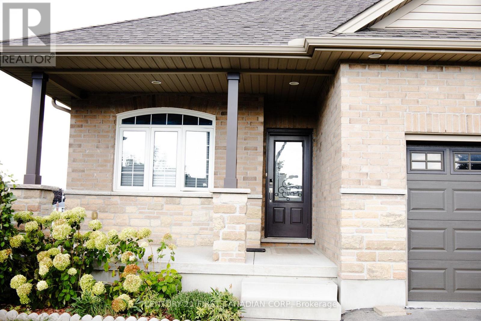 29 HEDGES COURT, St. Thomas