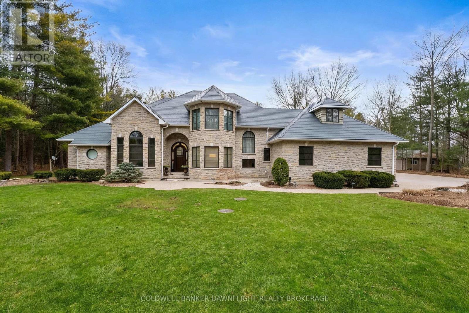 9923 PARKVIEW CRESCENT, Lambton Shores (Grand Bend)