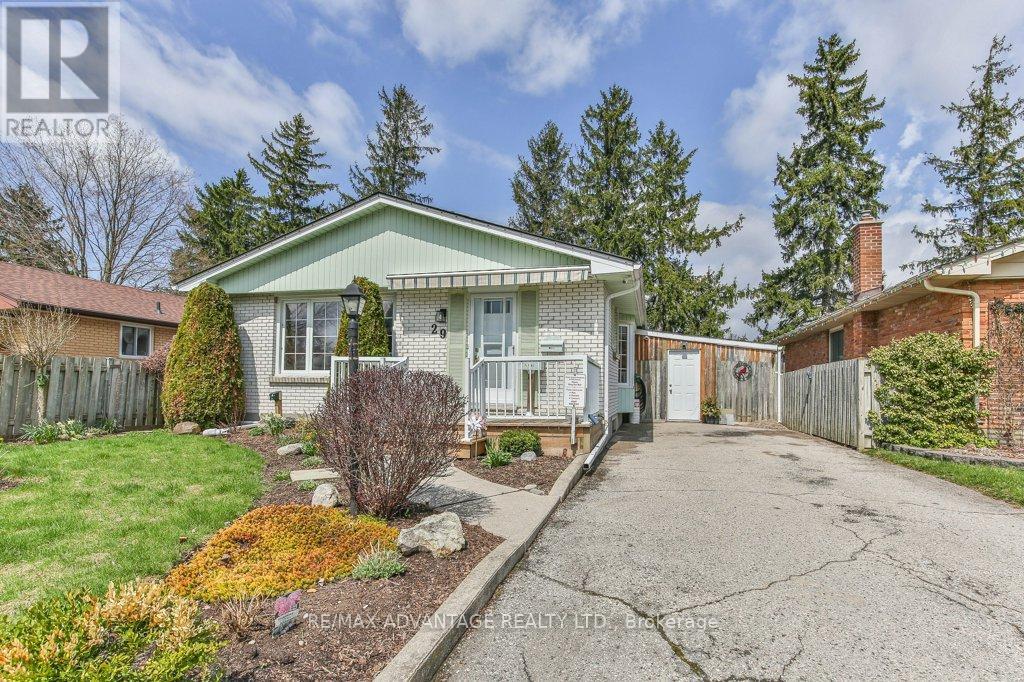 29 CORNELL CRESCENT, London East (East I)