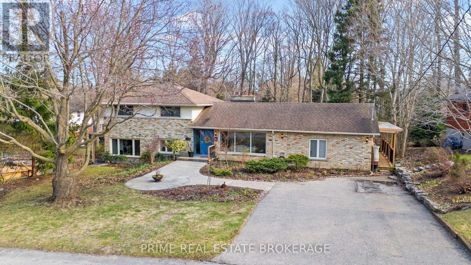 8 CRAMSTON CRESCENT, London North (North P)