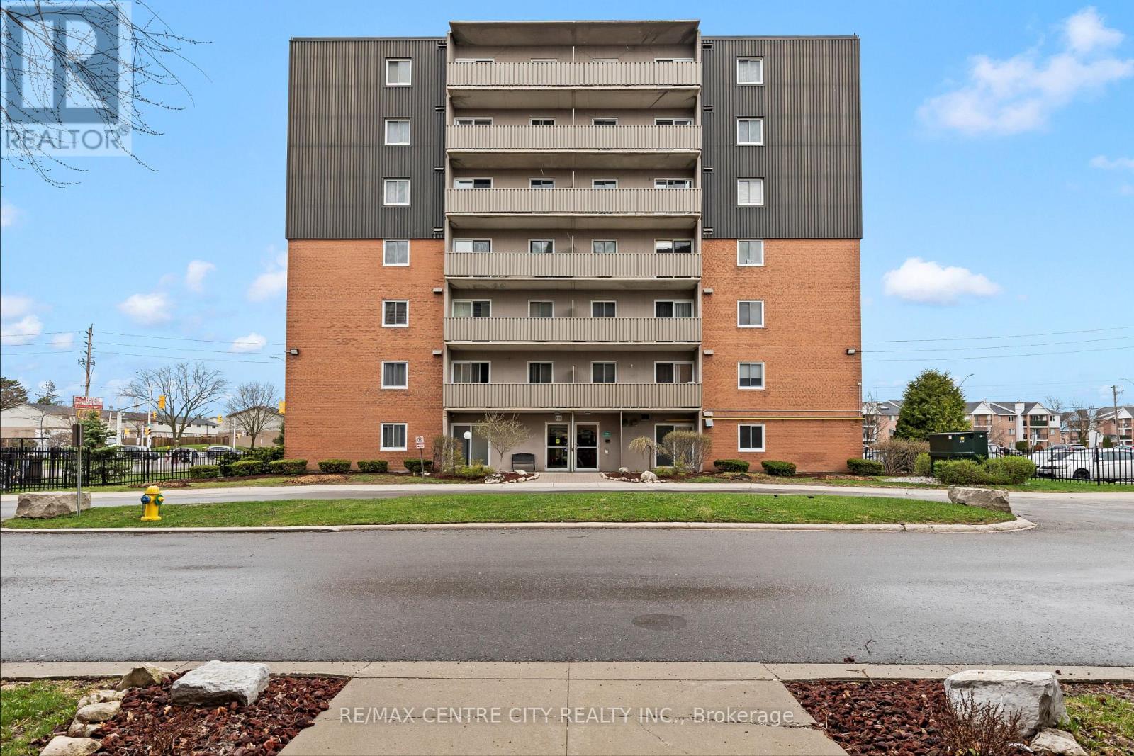 407 - 1100 JALNA BOULEVARD, London South (South X)