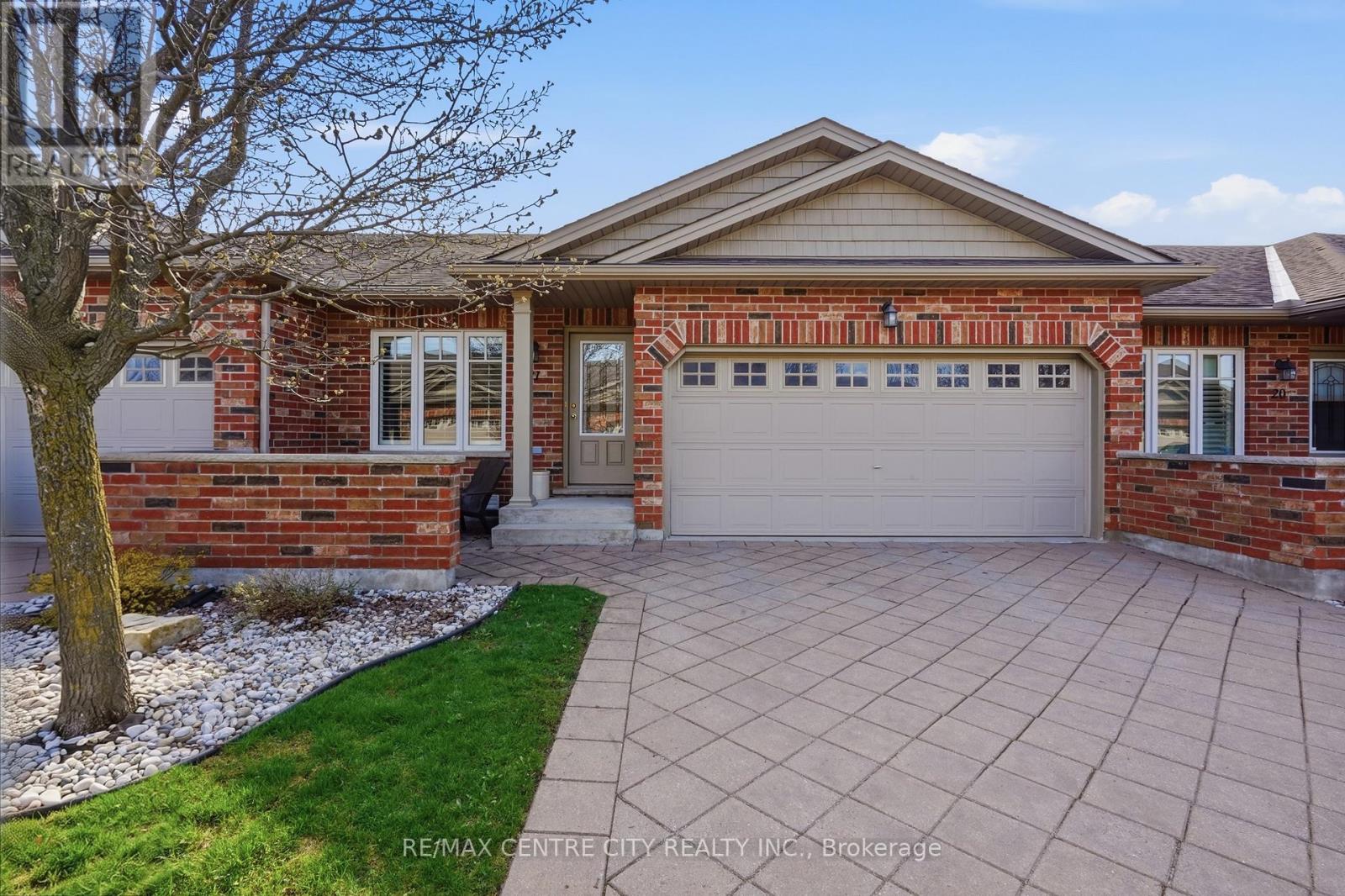 21 - 121 MEADOWCREEK DRIVE, Middlesex Centre (Ilderton)