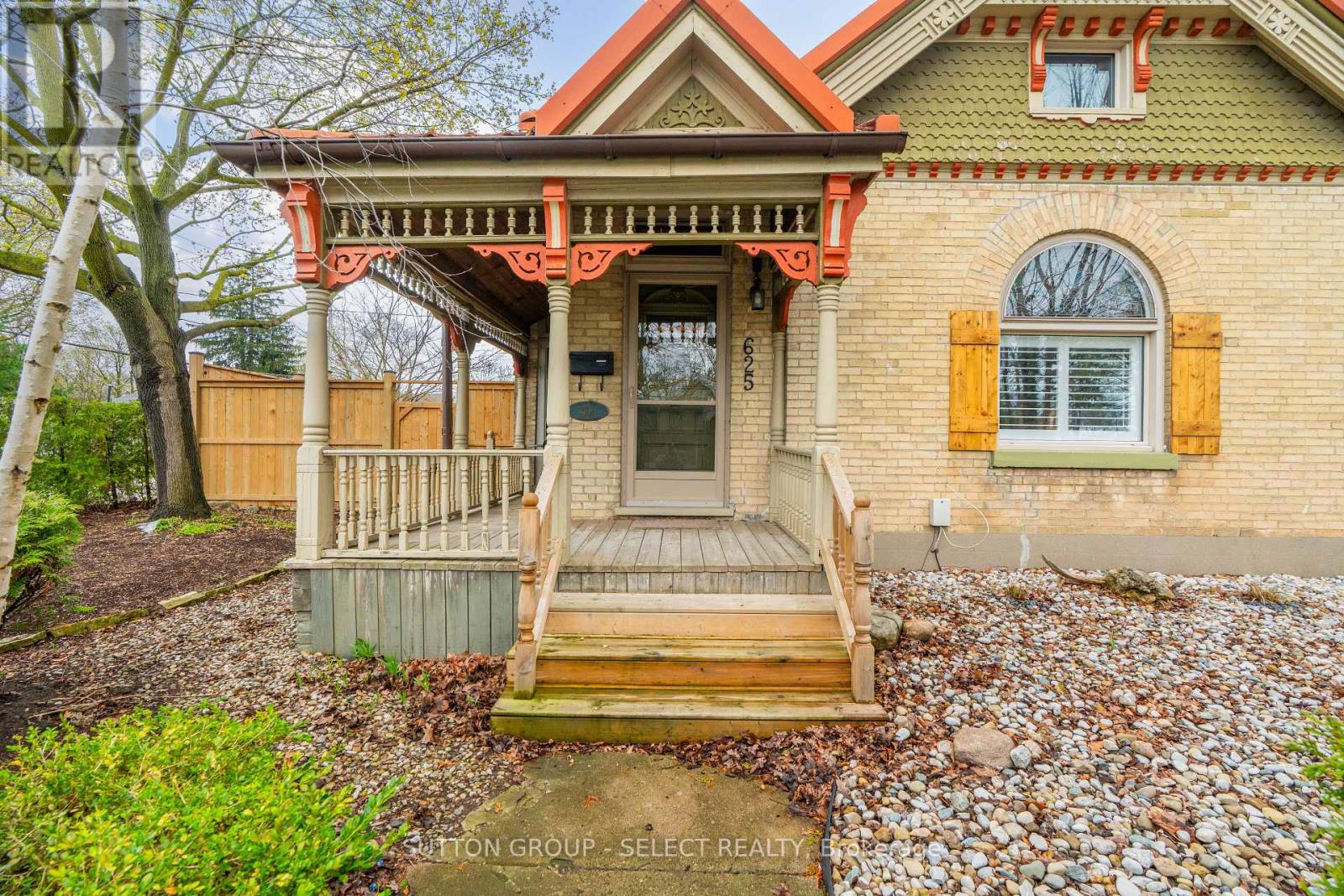 625 HALE STREET, London East (East N)