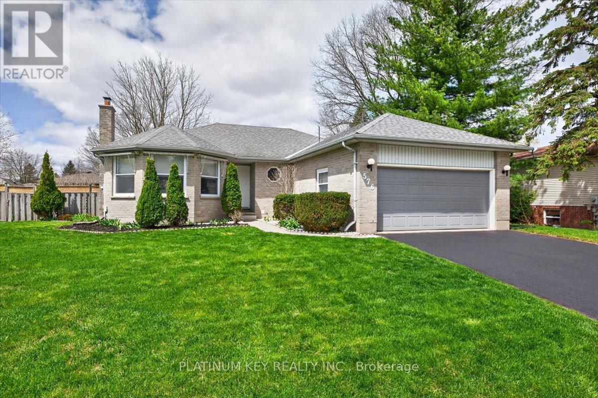 576 HELEN STREET, Strathroy-Caradoc (Mount Brydges)