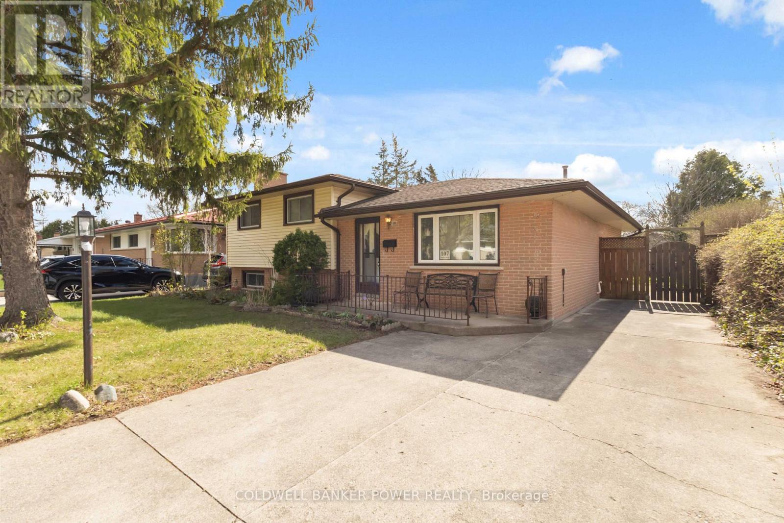 107 PAWNEE ROAD, London East (East D)