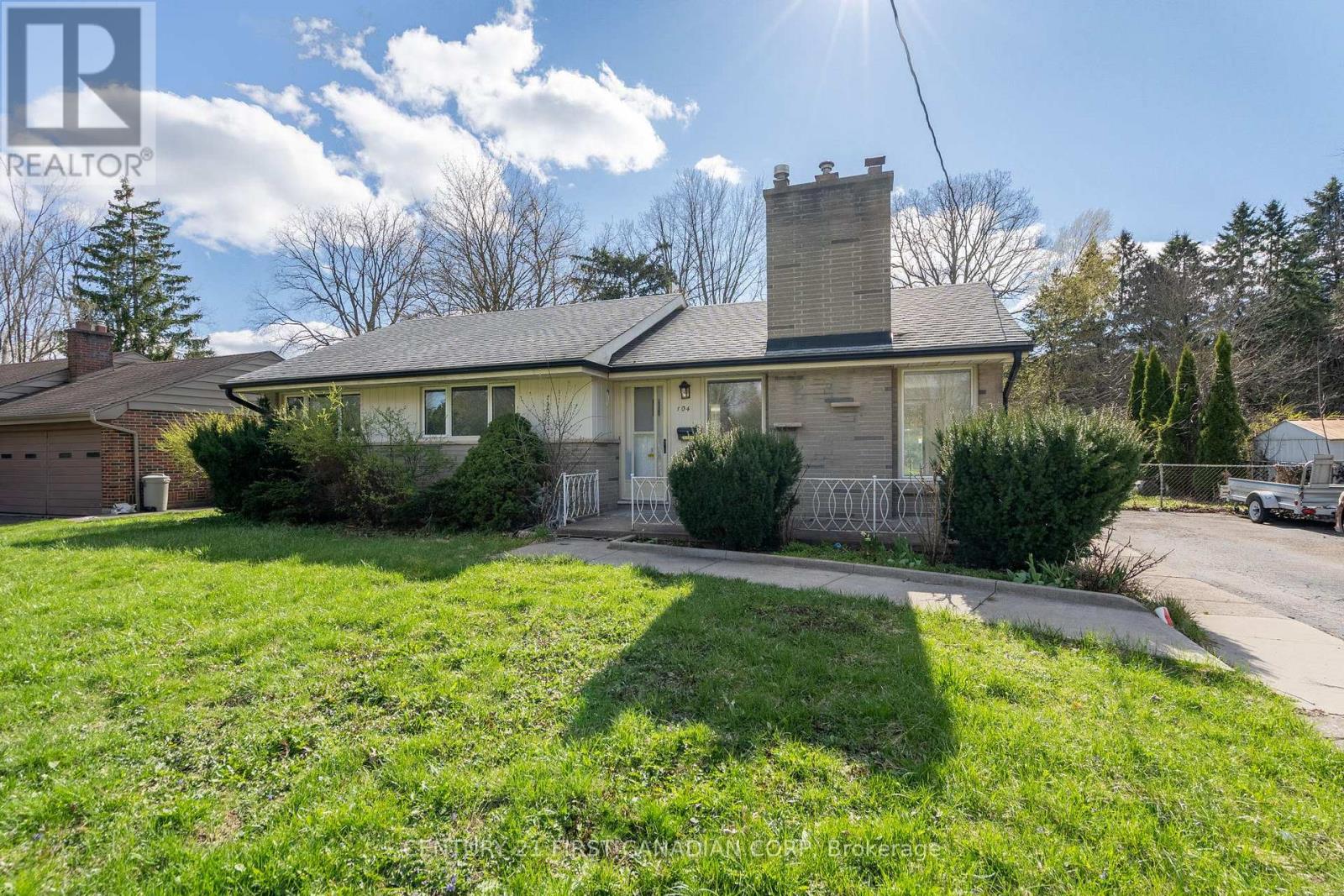 104 EDGAR DRIVE, London North (North K)