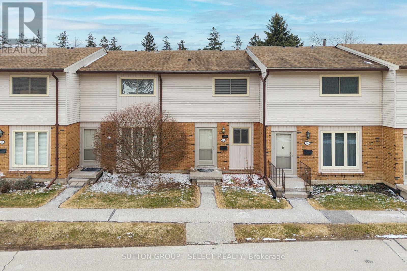 88 - 1328 COMMISSIONERS ROAD W, London South (South B)