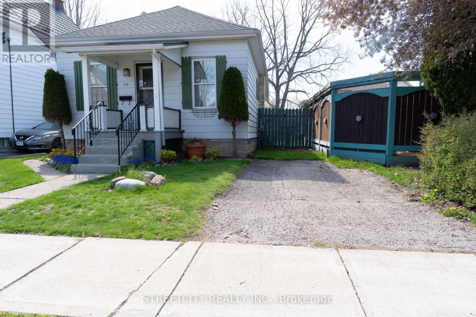 39 FIFTH AVENUE, St. Thomas