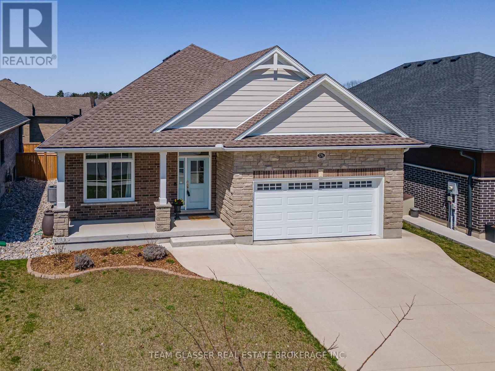 176 BOARDWALK WAY, Thames Centre (Dorchester)