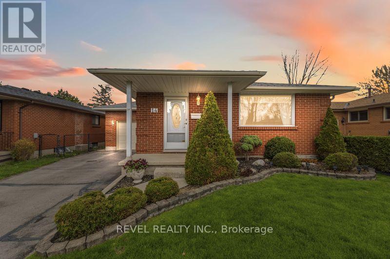 14 MASEFIELD CRESCENT, London East (East I)