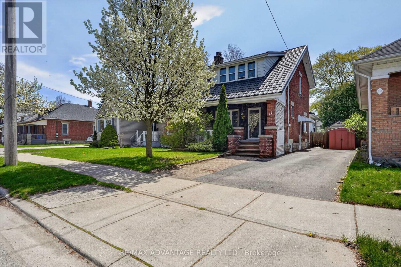 57 BEATTIE AVENUE, London East (East N)