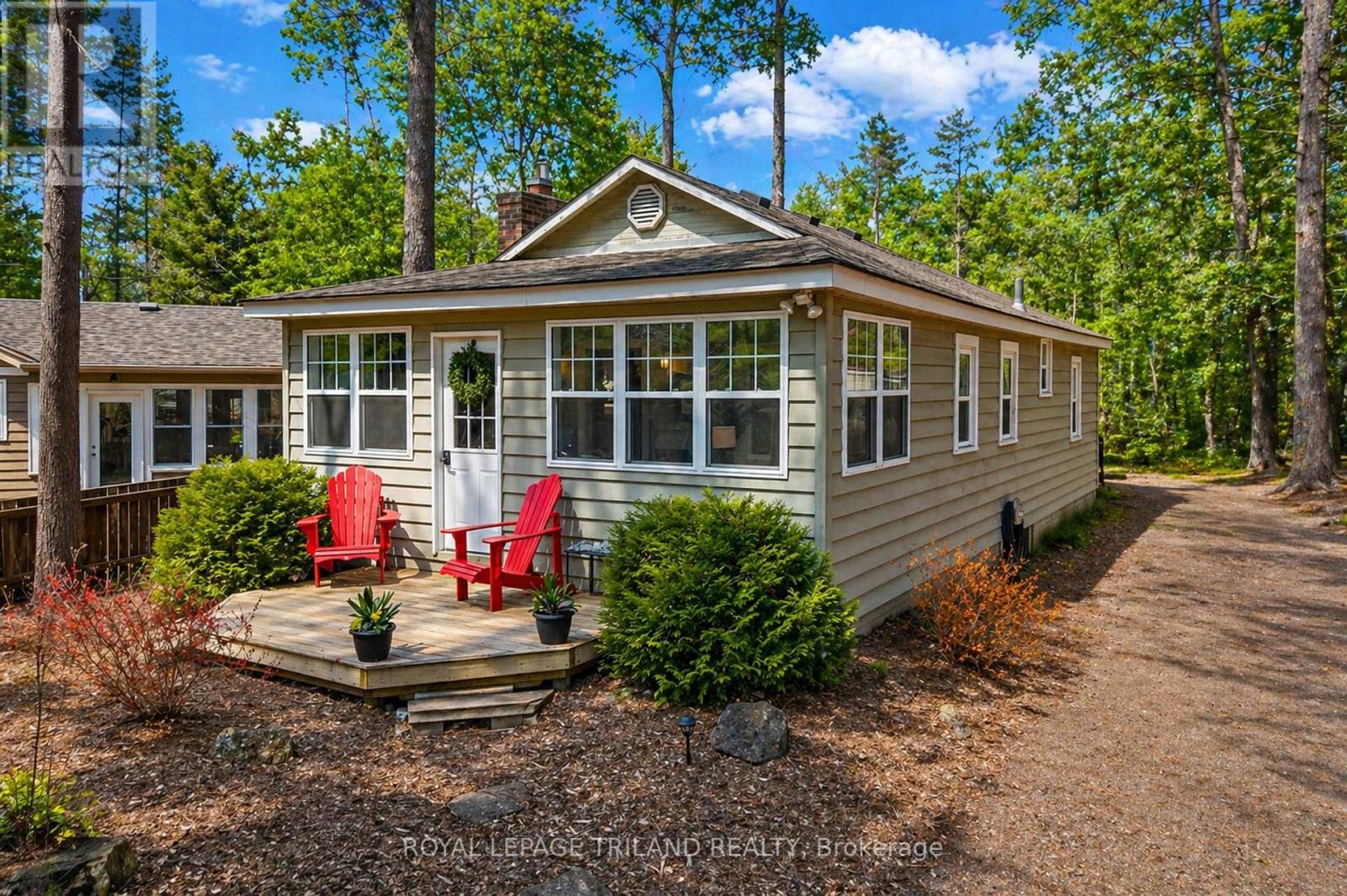 10264 BEACH O PINES ROAD, Lambton Shores (Grand Bend)