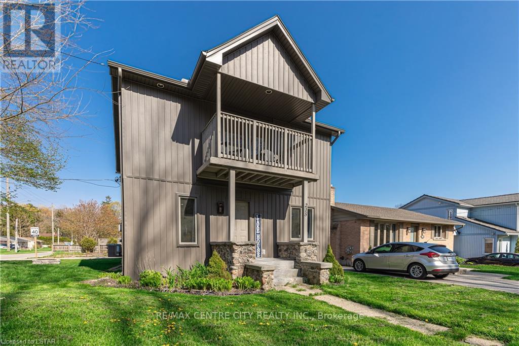 215 VIMY RIDGE, Central Elgin (Port Stanley)