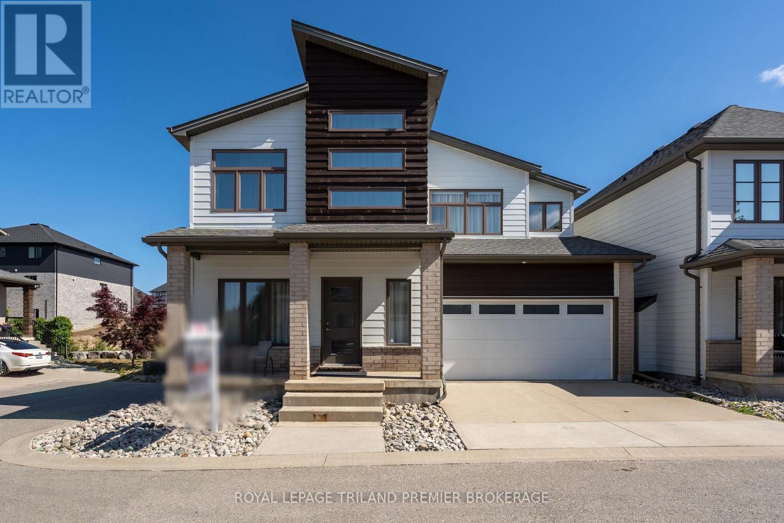 6 - 727 APRICOT DRIVE, London