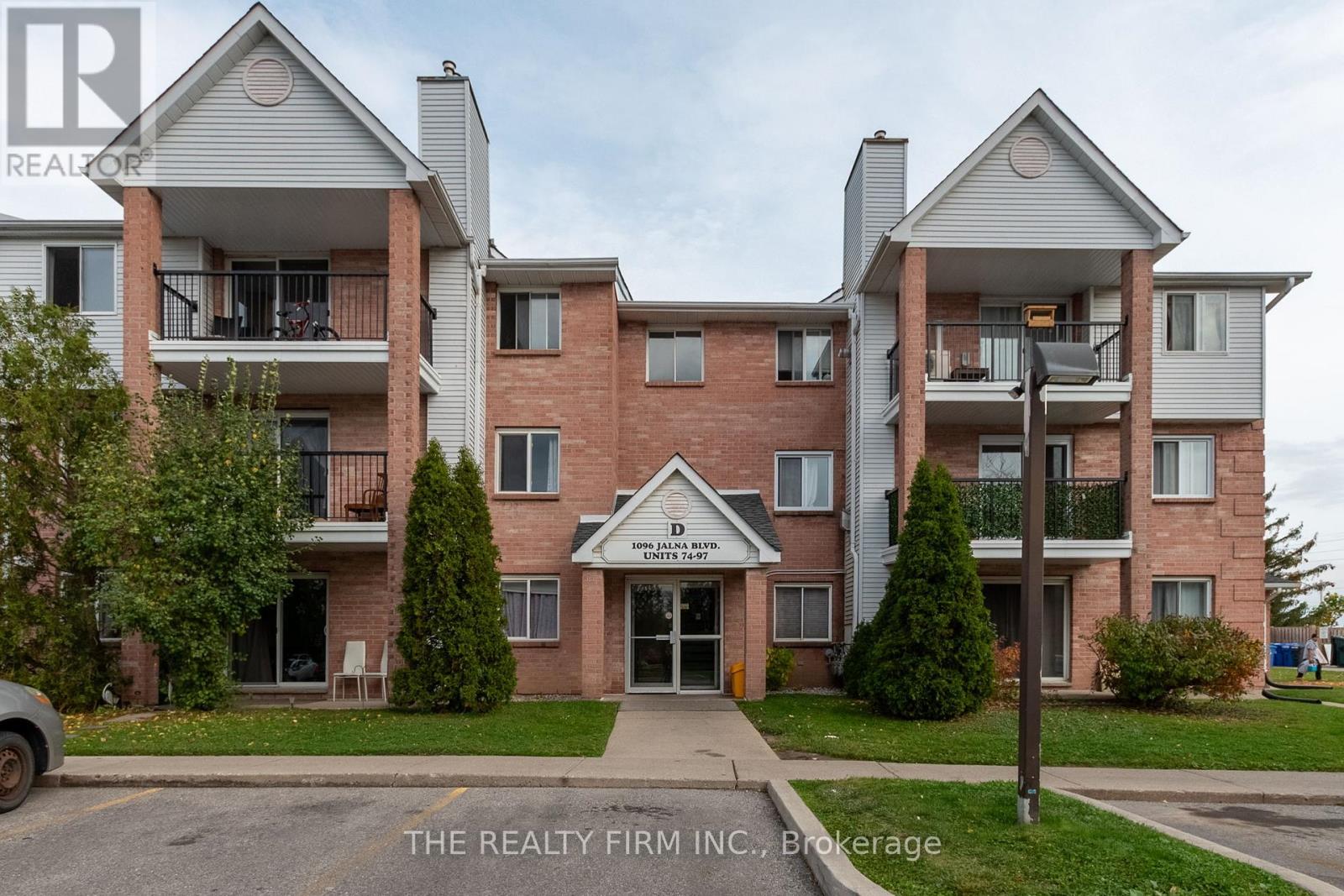 81 - 1096 JALNA BOULEVARD, London