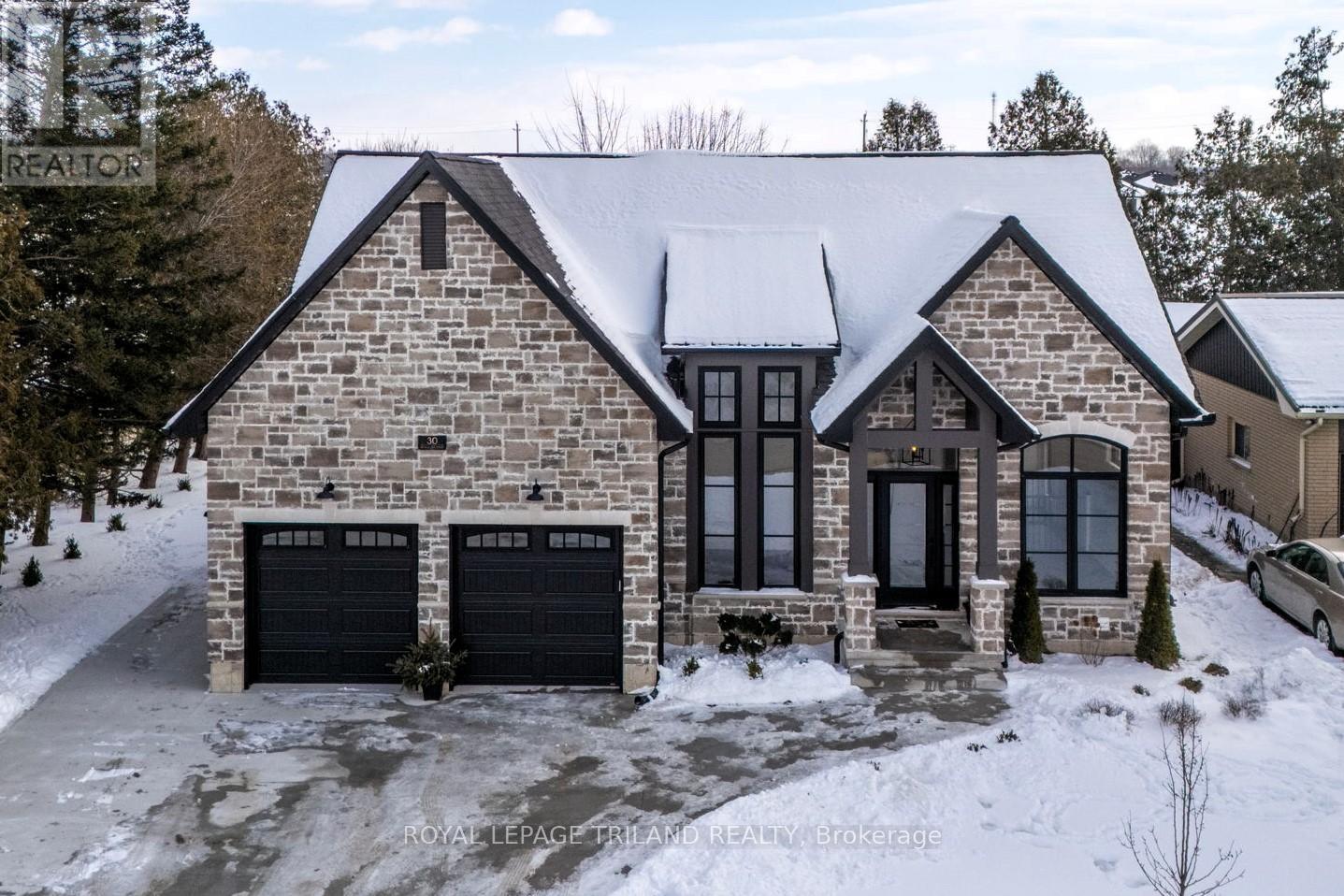 30 GILL ROAD, Lambton Shores (Grand Bend)