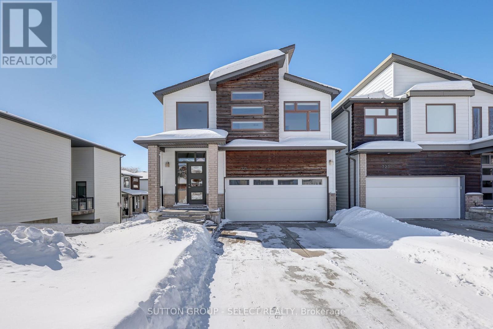 725 APRICOT DRIVE, London