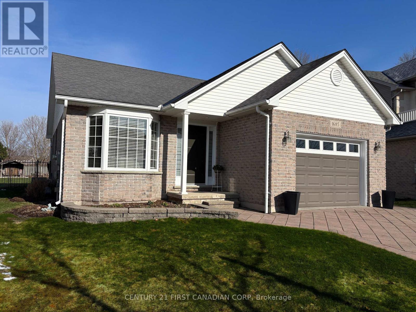 1685 DEVOS DRIVE, London North (North C)