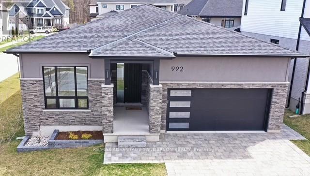 992 TRAILSWAY AVENUE, London South (South B)