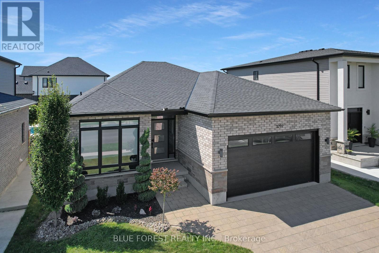 3297 REGIMENT ROAD, London