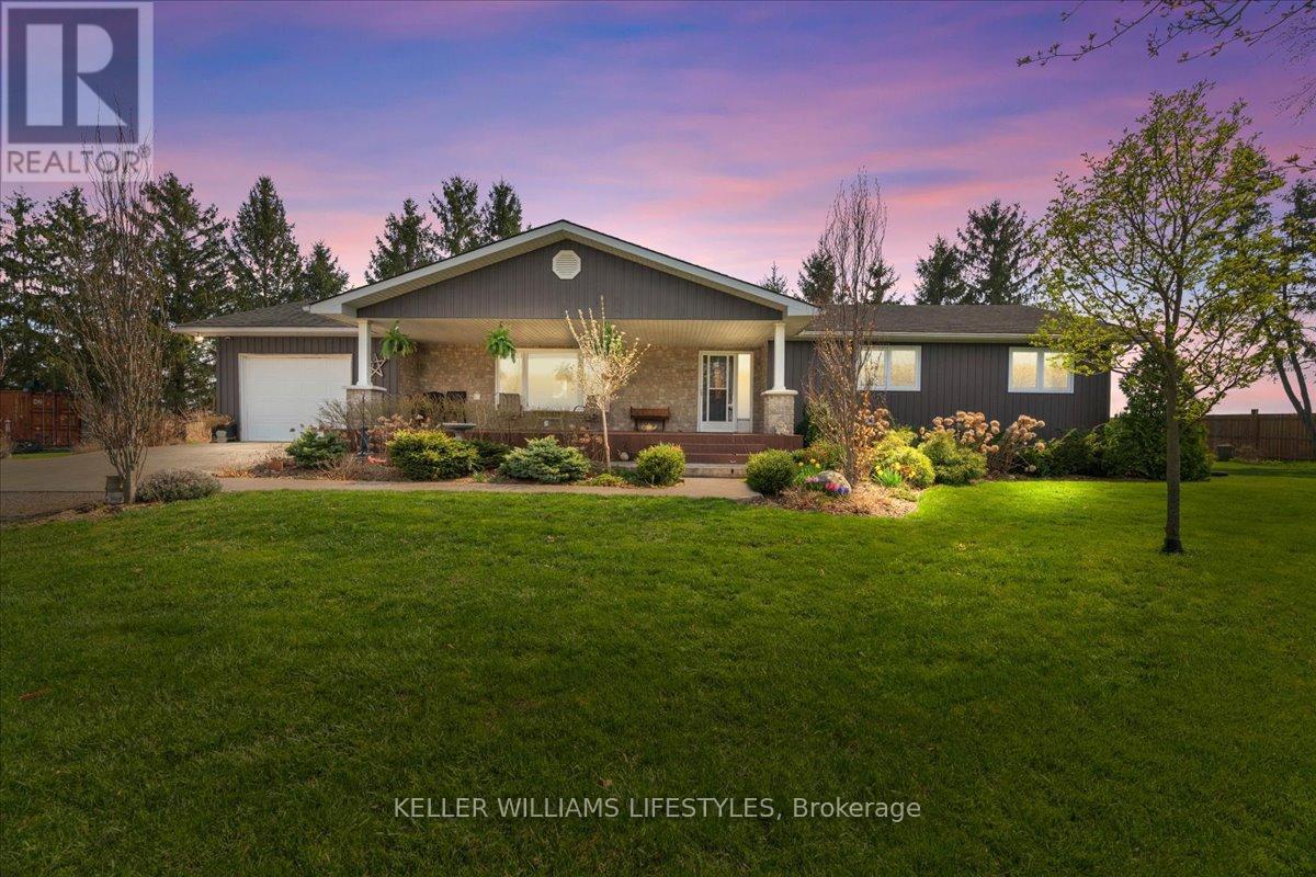 4609 DOUGLAS LINE, Plympton-Wyoming (Plympton Wyoming)