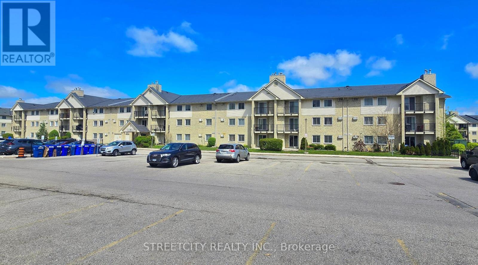 314 - 731 DEVERON CRESCENT, London South (South T)