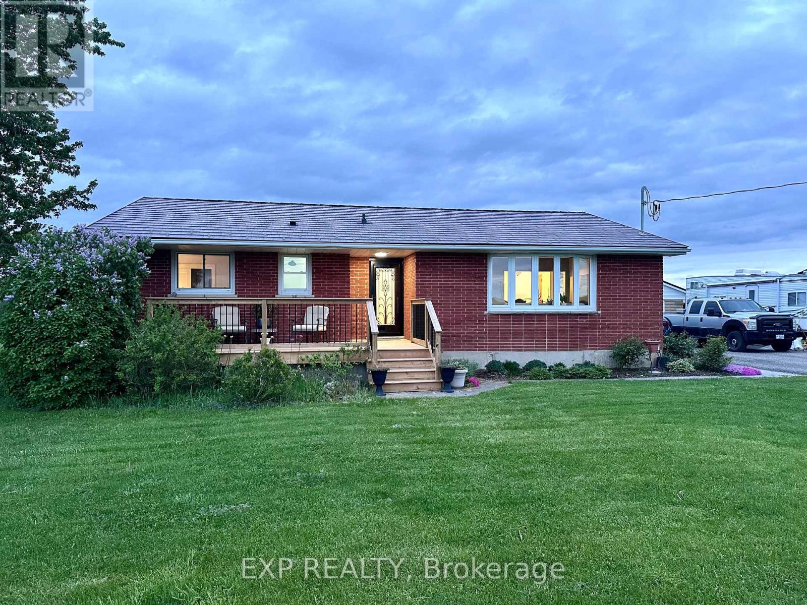 9235 HICKORY DRIVE, Strathroy-Caradoc