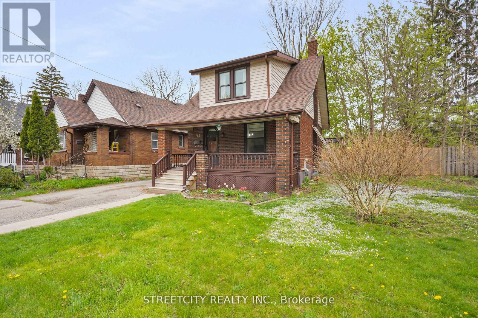 85 SPRINGBANK DRIVE, London South (South F)