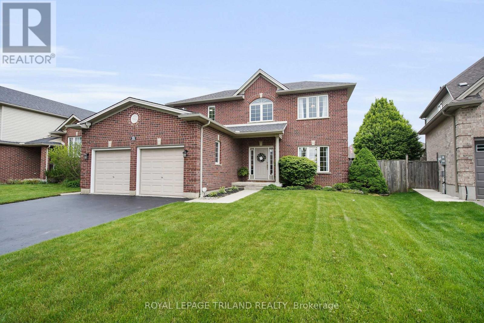 30 WILLARD CRESCENT, Middlesex Centre (Kilworth)