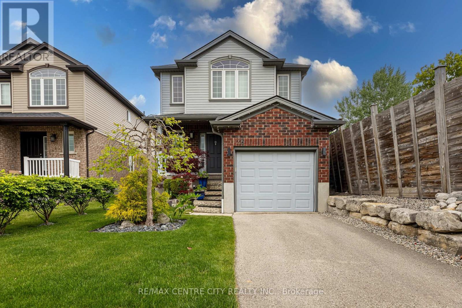 1226 SAVANNAH DRIVE, London North (North C)