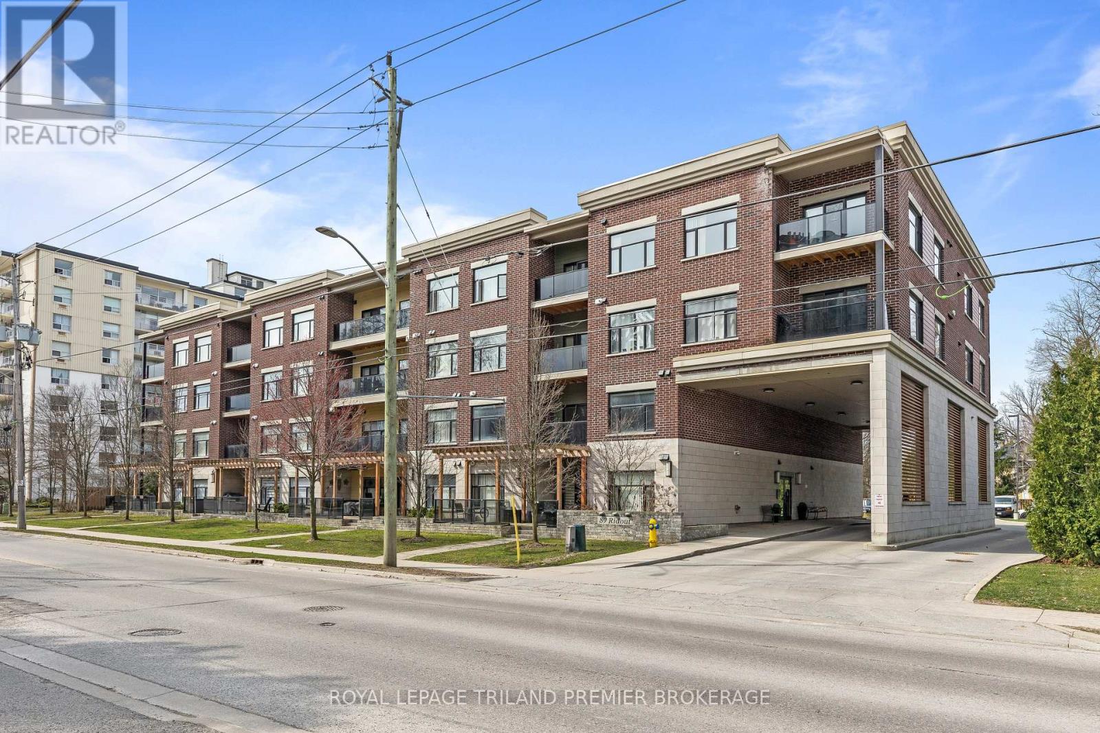 408 - 89 RIDOUT STREET S, London South (South F)