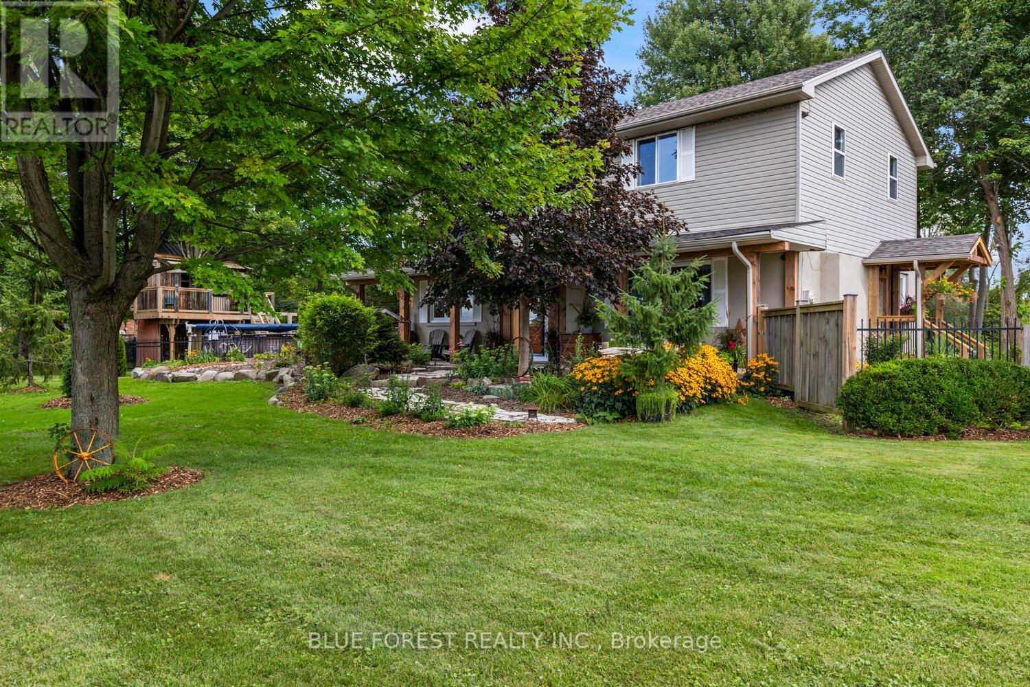 21948 ADELAIDE STREET N, Middlesex Centre